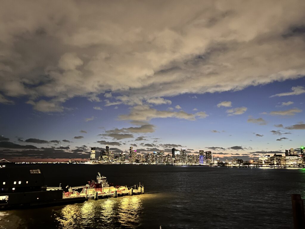 リトルアイランド 夜景